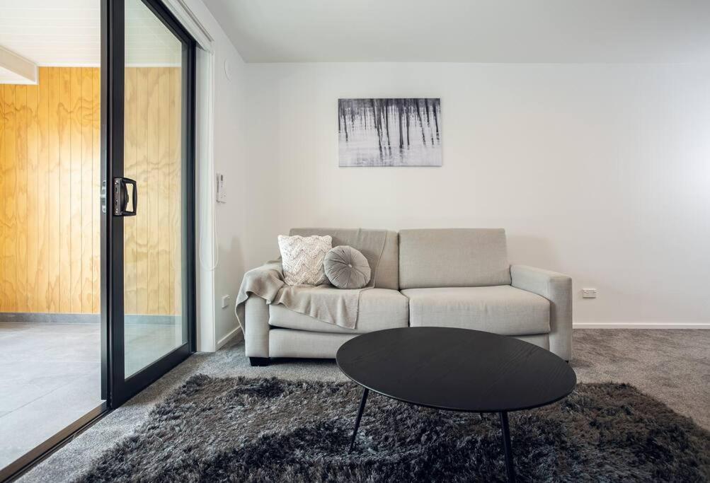 Stellar Central City Apartment - Hagley Park Κράισττσερτς Εξωτερικό φωτογραφία