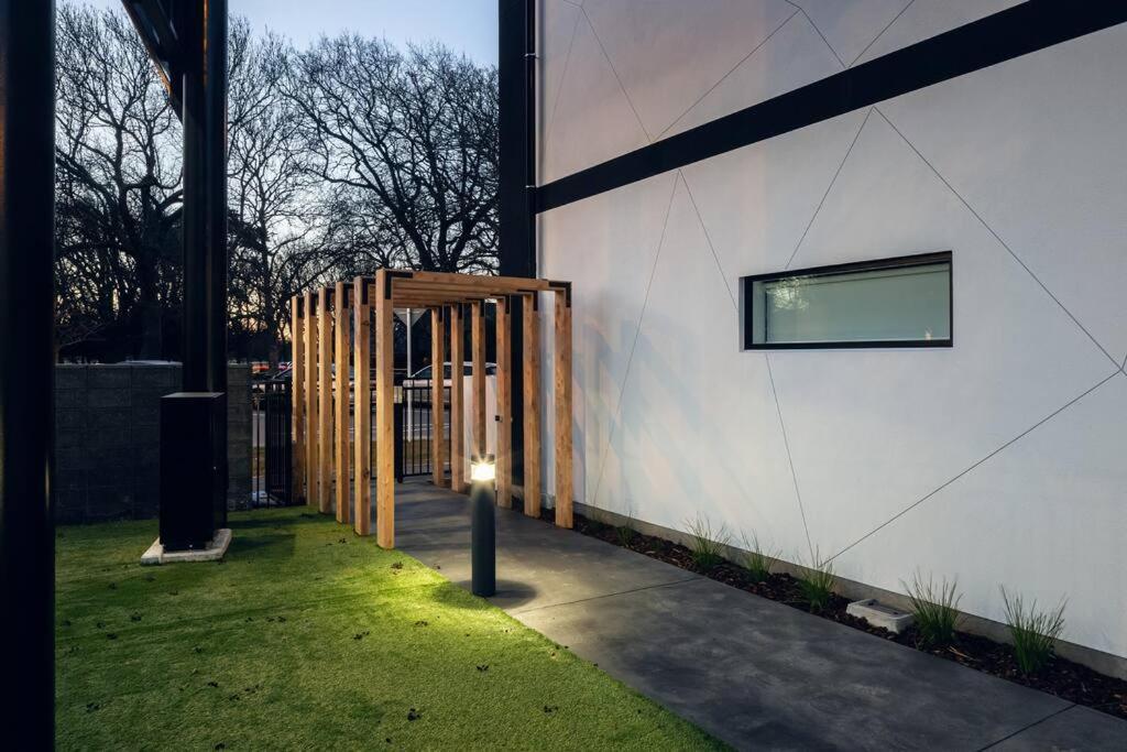Stellar Central City Apartment - Hagley Park Κράισττσερτς Εξωτερικό φωτογραφία